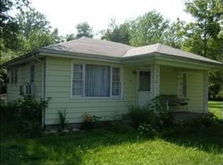 3310 Barbers Ln, Louisville, KY 40216