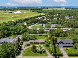 21 Overlook Dr, Southampton, NY 11968