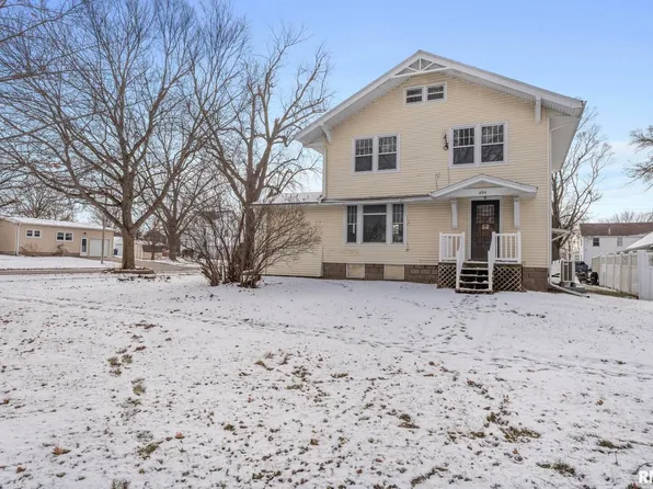 404 W 6th St, Wilton, IA 52778