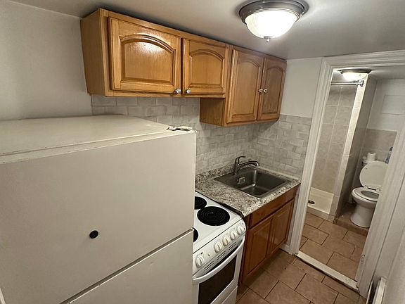 5th image of 22 Stanley Pl #0