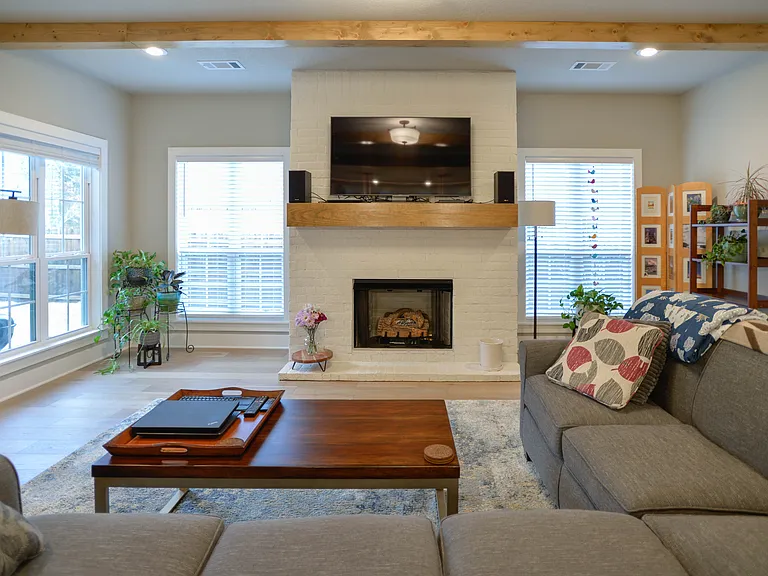 8115 Donnington Ct — Photo 3