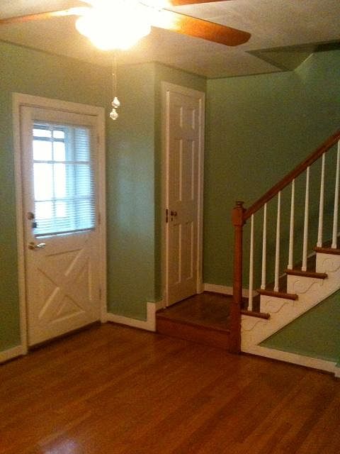 2nd image of 717 N Oakland St