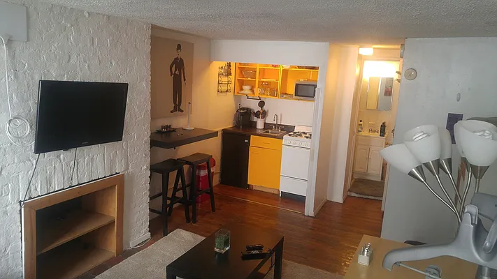 Rented by Downtown Mgt & Realty LLC | media 31