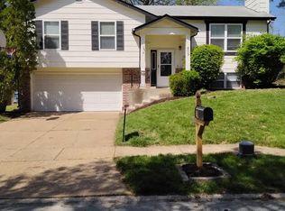 409 Talbert Ct, Ballwin, MO 63021