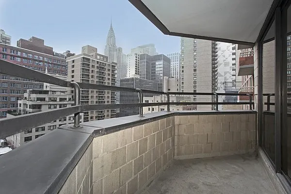 Sold by Sumitomo Real Estate Sales | media 15