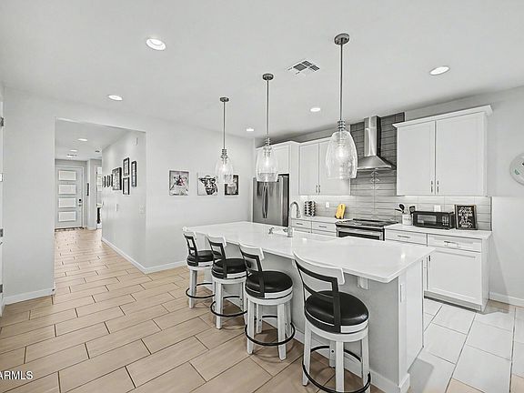 4th image of 24143 W WHYMAN Avenue