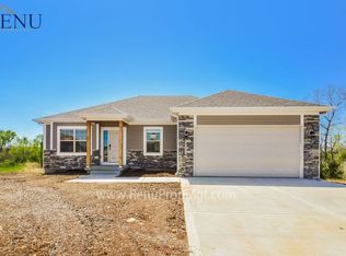 7411 Overland Dr, Belton, MO 64012