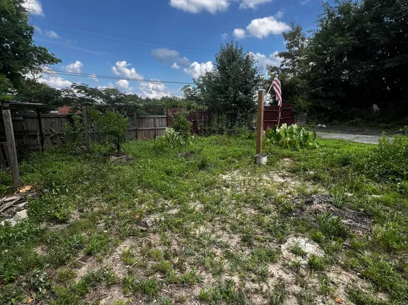 2879 Hollis Rd, Macon, GA 31206