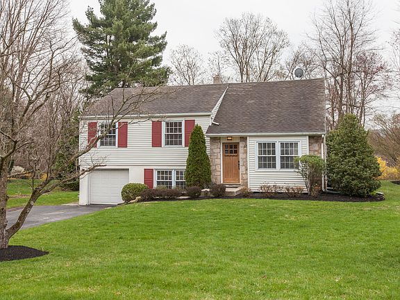 2nd image of 61 Powderhorn Dr