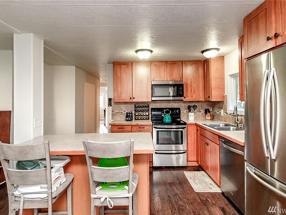 4th image of 4204 250th Street Ct E