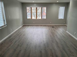 71-15 69th St, Ridgewood, NY 11385