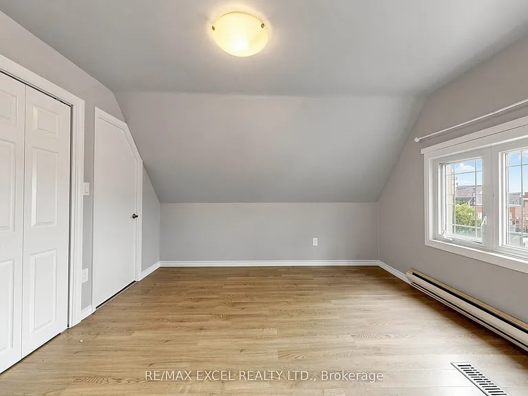 259 Victoria Ave N #3 — Photo 15