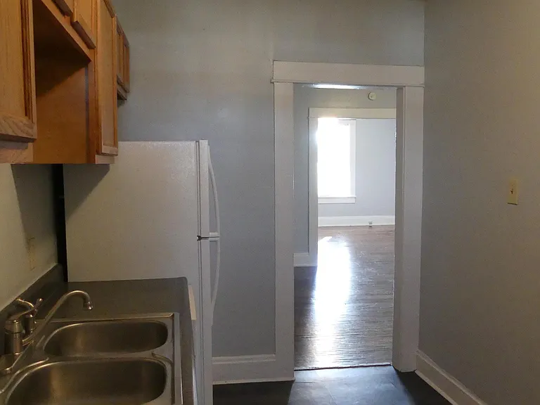1231 N 4th St #1/2 — Photo 7