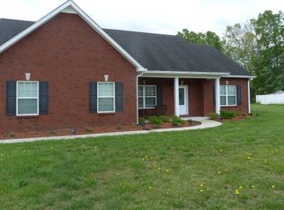 212 Hamilton Ct, Manchester, TN 37355