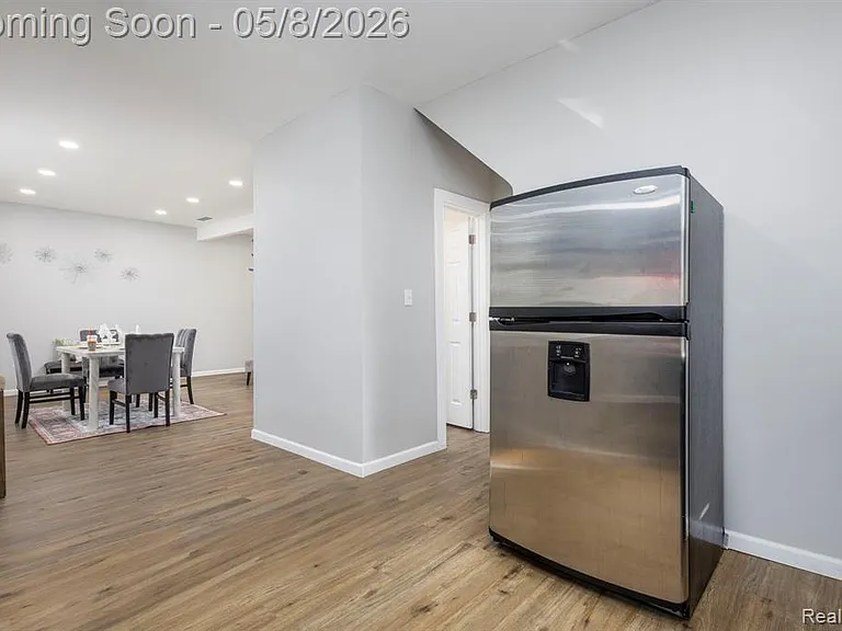 120 Woodland St — Photo 29
