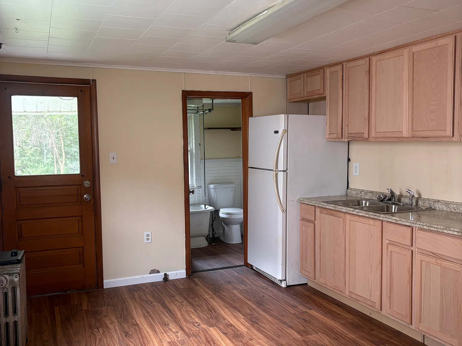 3 bed, 1100 sqft, $1,150 — Photo 4