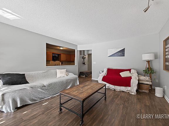 4th image of 2937 Byron Center Ave SW APT C