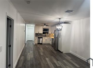 215 SW 2nd Ave, Boynton Beach, FL 33435