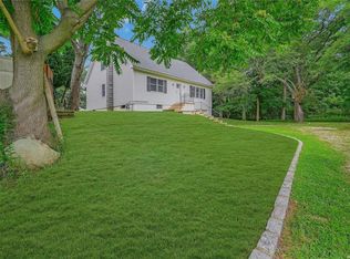 1425 Middleton Rd, Greenport, NY 11944