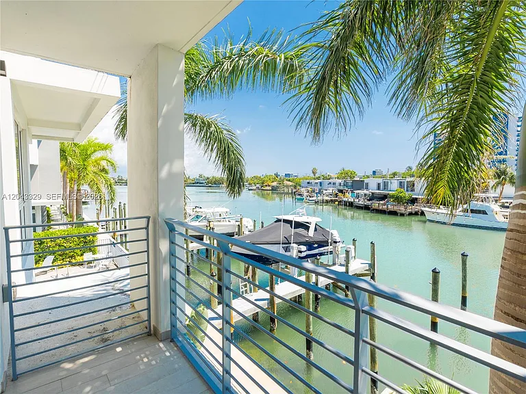 51 N Shore Dr #51 — Photo 9