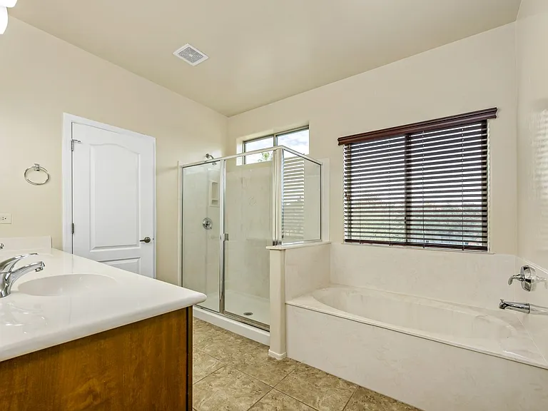 4261 N Golden Ridge Ln — Photo 24