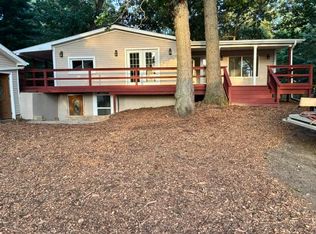 1211 N Blossom Lake Dr, Colon, MI 49040