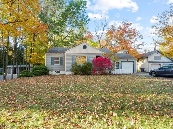 252 Lisbon St, Canfield, OH 44406