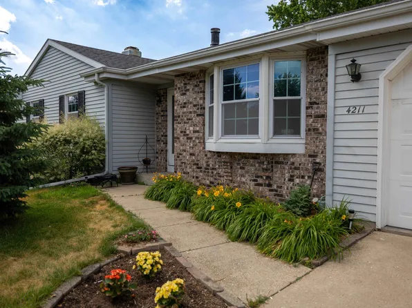 4211 Wilshire Ln, Janesville, WI 53546