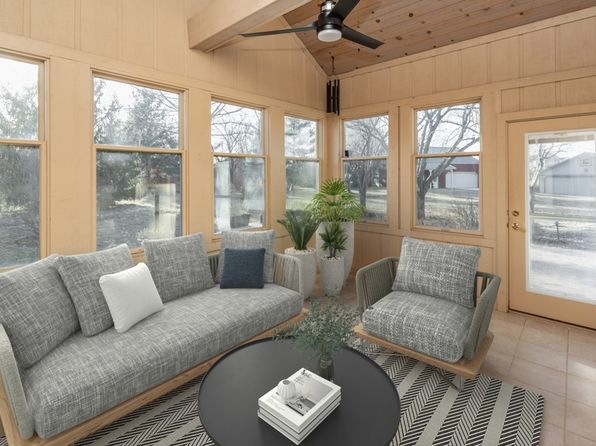11520 NW Beaver Dr, Granger, IA 50109