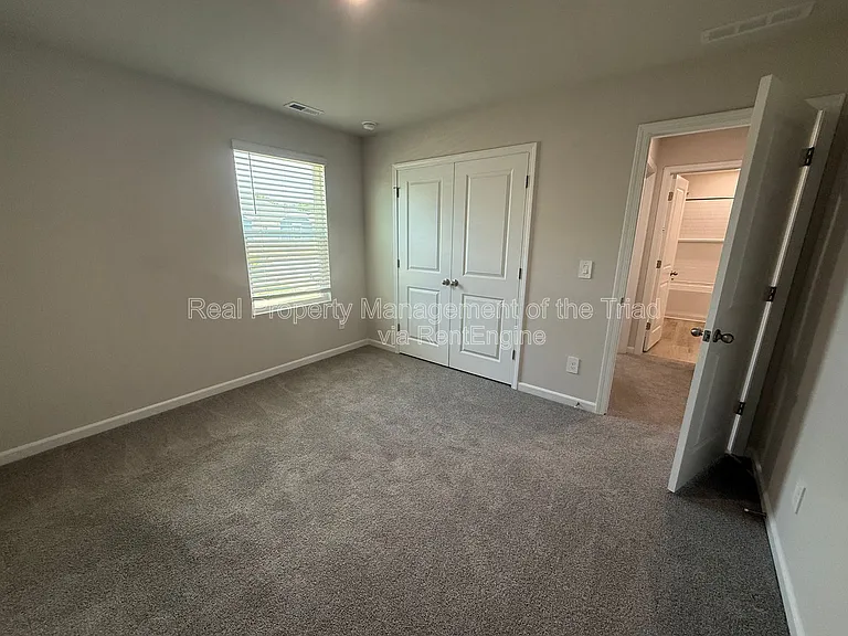 2215 Cherry Creek Rd — Photo 19