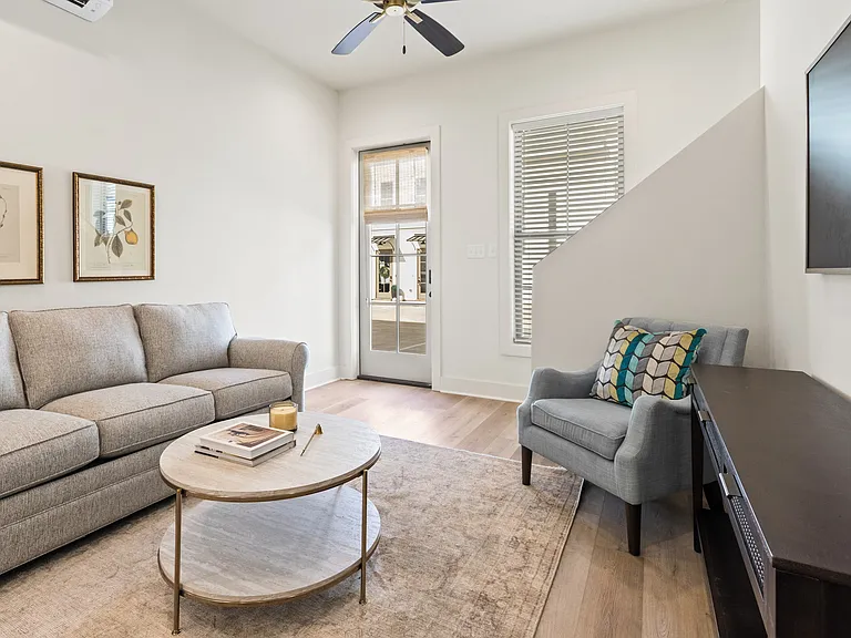 220 Steiner Oaks Rd — Photo 5