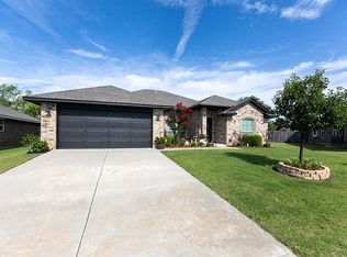 4200 Caracara Ct, Norman, OK 73072