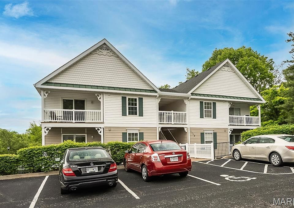 1st image of 1112 Arbor Creek Dr APT 2D