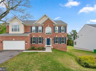 5015 Landing Rd, Elkridge, MD 21075