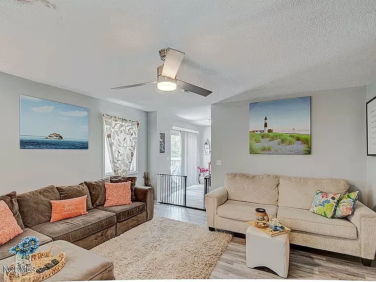 2 bed, 856 sqft, $1,500 — Photo 4