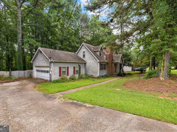 9330 Hidden Hollow Trl, Jonesboro, GA 30236