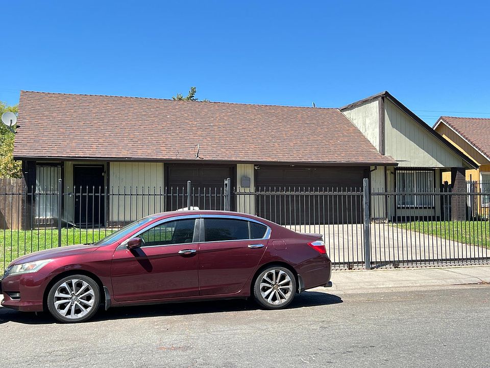 1st image of 7607-7605 Loucreta Dr