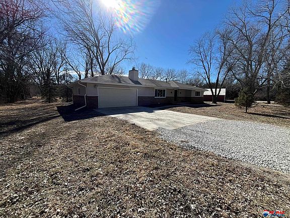 4th image of 8501 W Van Dorn St