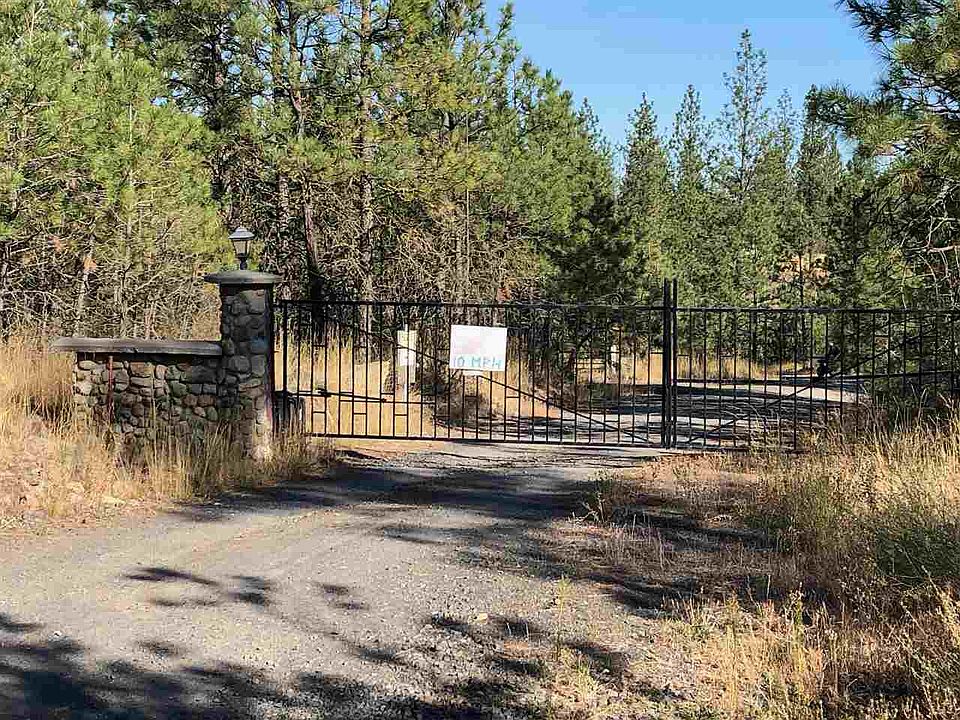 1st image of 52249 Woods Ln E