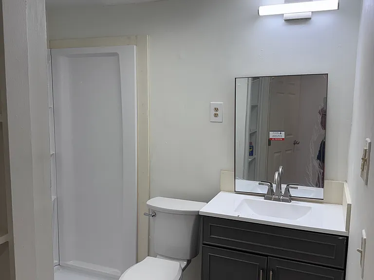 101 Woodhaven Dr #109 — Photo 2