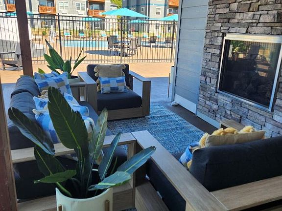 5th image of 225 Timber Ridge St SE #286