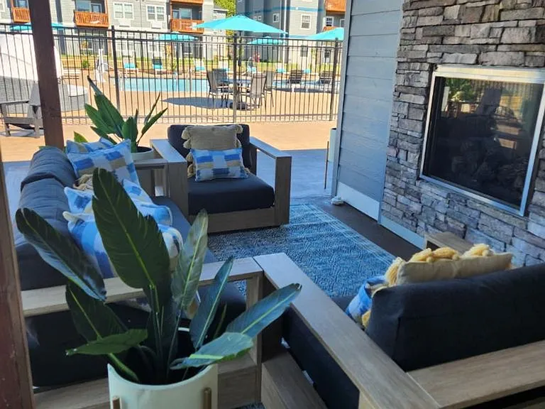 Eagle Pointe Apartments- Resort-Style Living in Albany — Photo 4