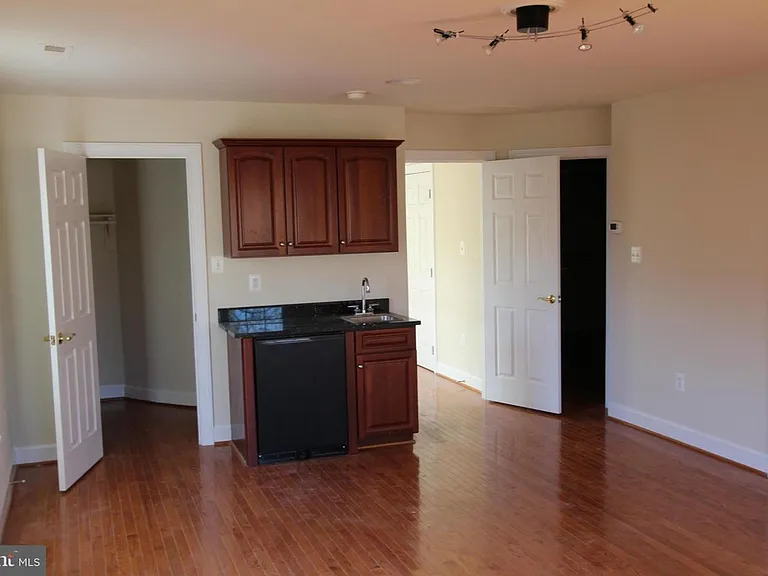 2977 Covington Square Way — Photo 10