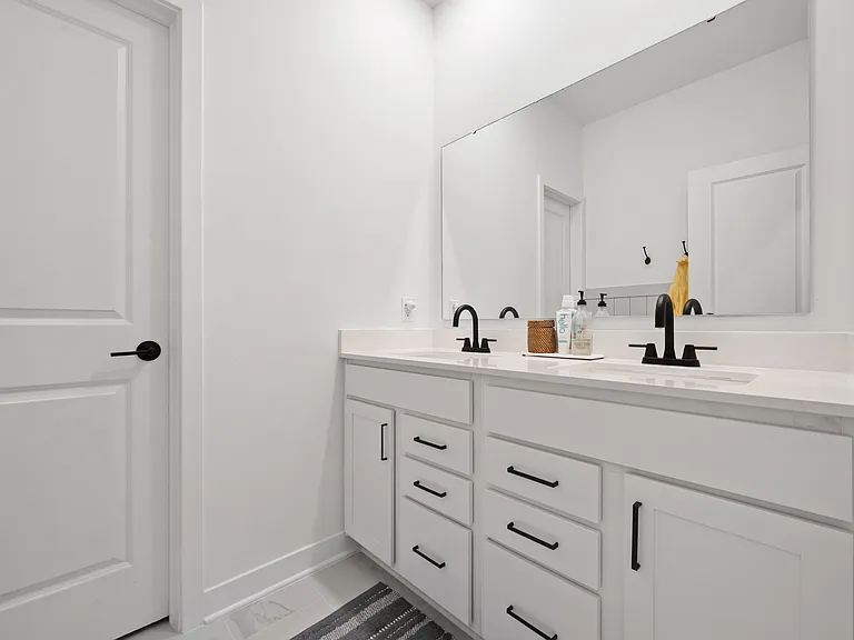 10810 Cornell St — Photo 26