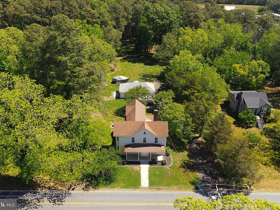 1st image of 3231 Lawsonia Rd