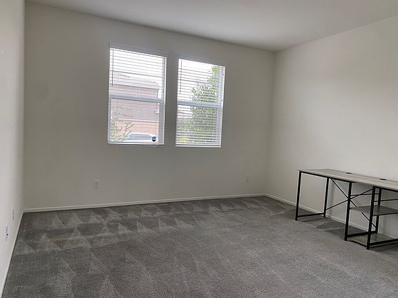 3rd image of 32696 Bullard St