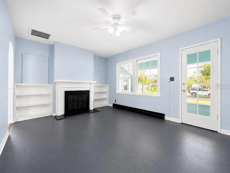 3209 Avenue A W — Photo 11