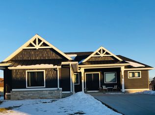 1103 Parkview Cir, Waunakee, WI 53597