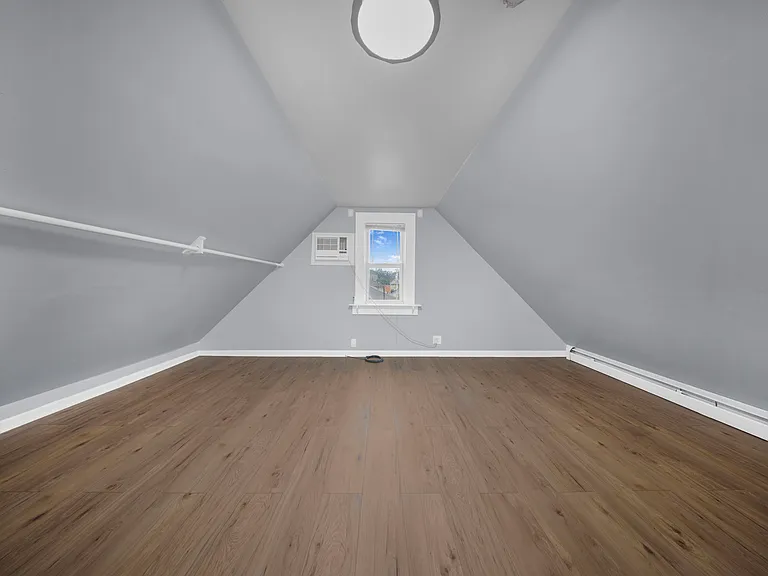 15 Tuttle St #2 — Photo 10