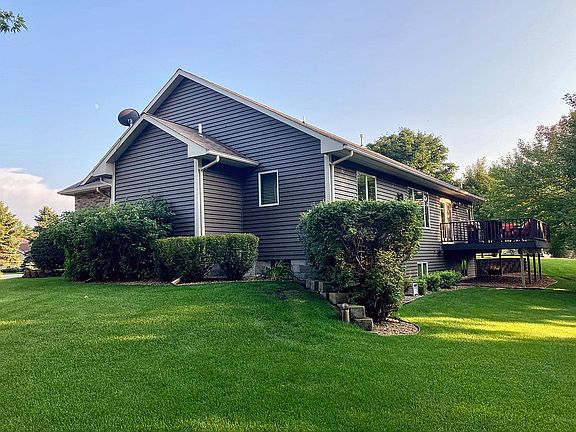 5th image of 1506 Armstrong Cir NW